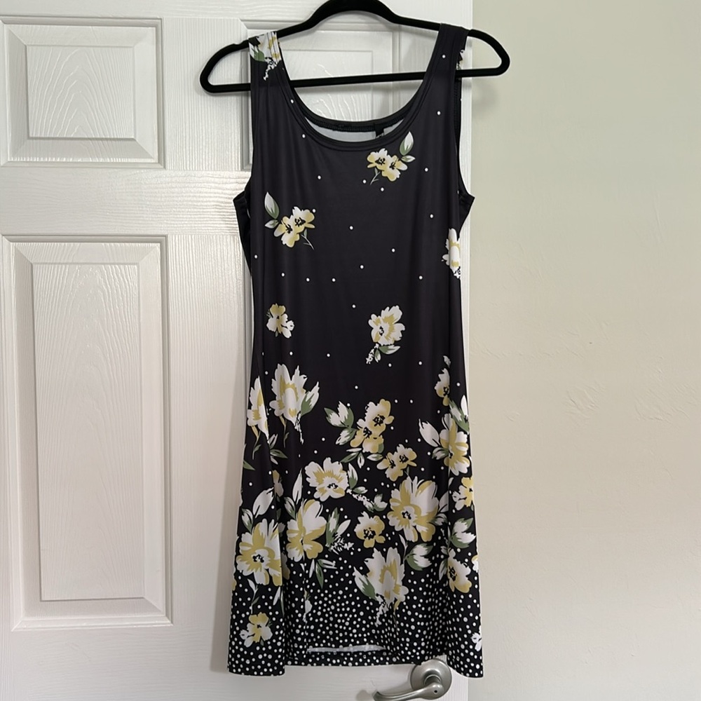 Tango Mango Chic Black Floral Midi Dress - Picture 4 of 6